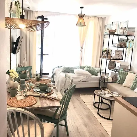 Apartman студио комфорт, смокиня,созопол,затворен комплекс,4 басейна, 1-ва линия море